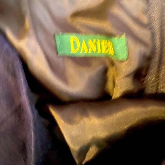 💜DANIER💜Leather/suede pencil skirt in size 6/8. Great condition. - Picture 8 of 9